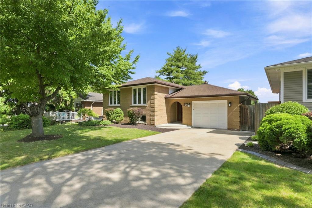 24 Brae Crest Drive