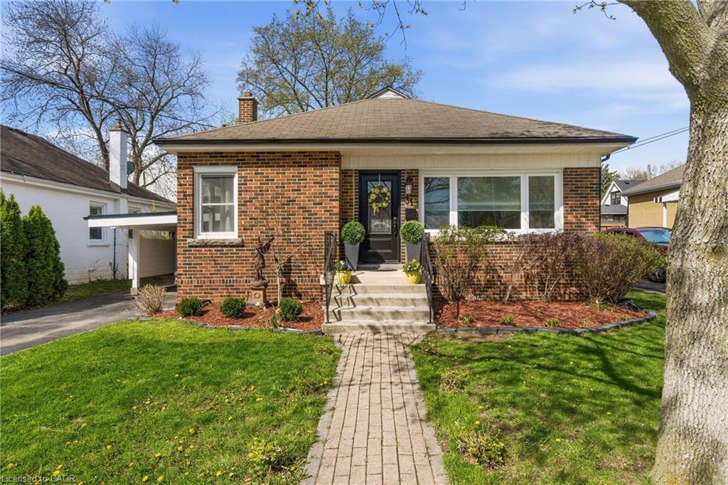 31 Cameron Avenue