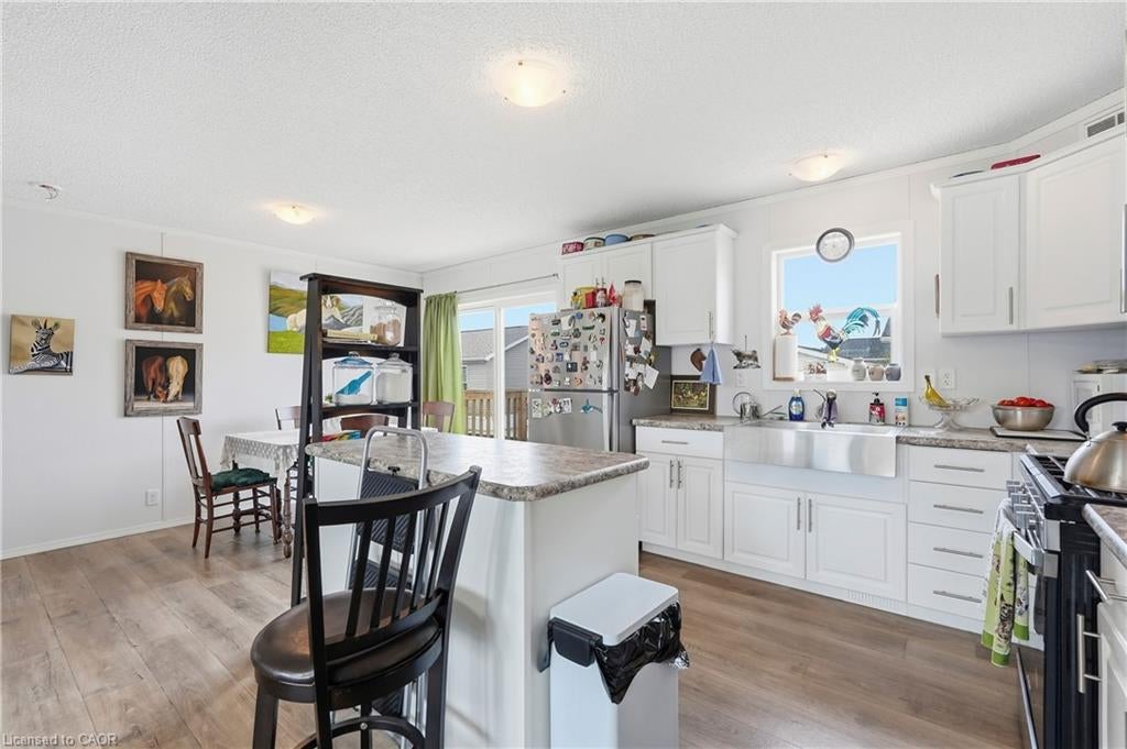 17 Bent Willow Court