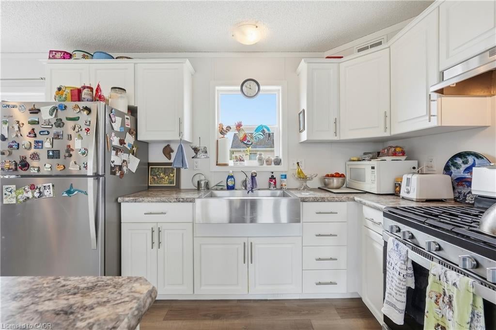 17 Bent Willow Court
