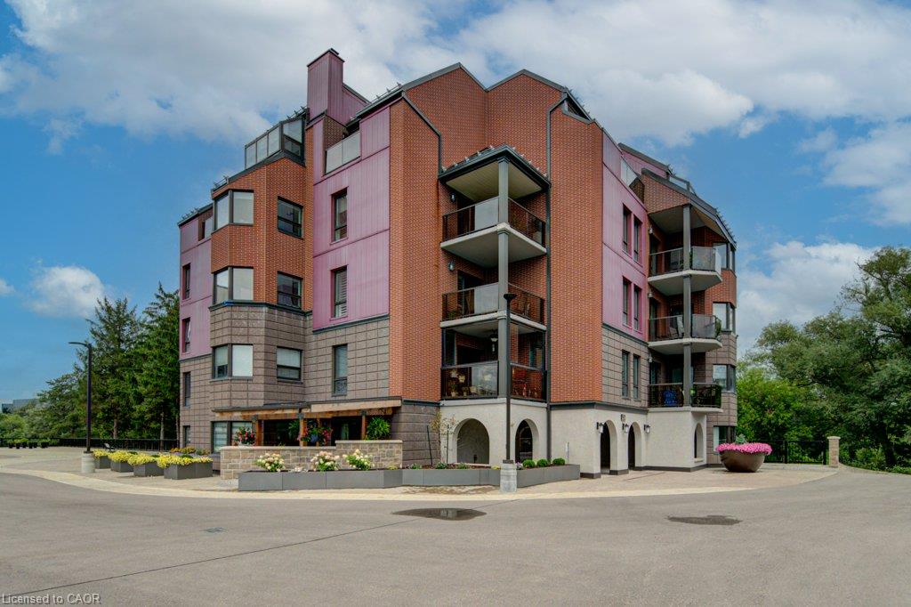 52 Blue Springs Drive 32