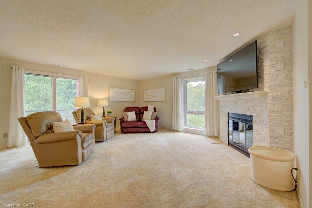 52 Blue Springs Drive 32