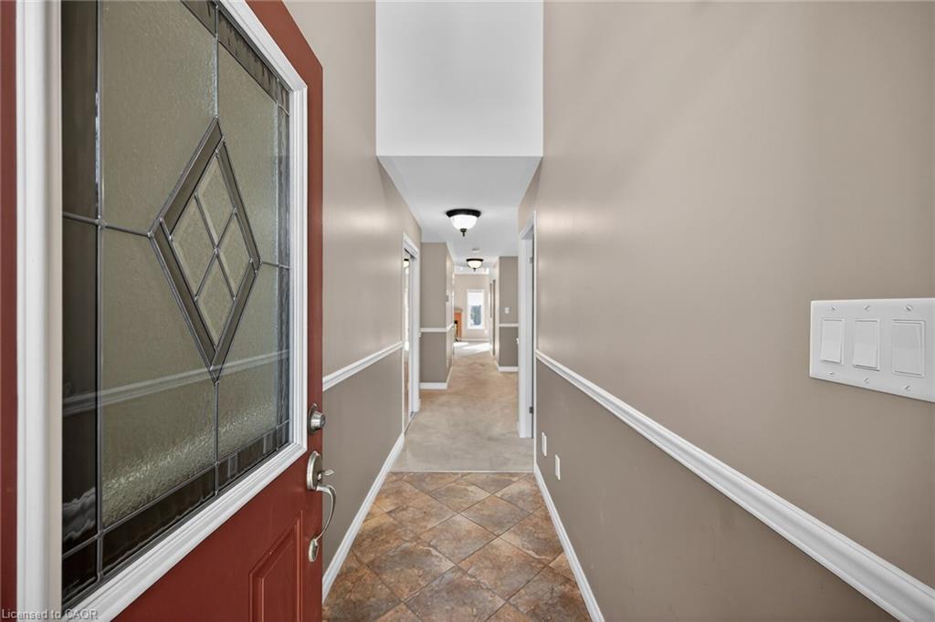 76 Abbotsford Trail