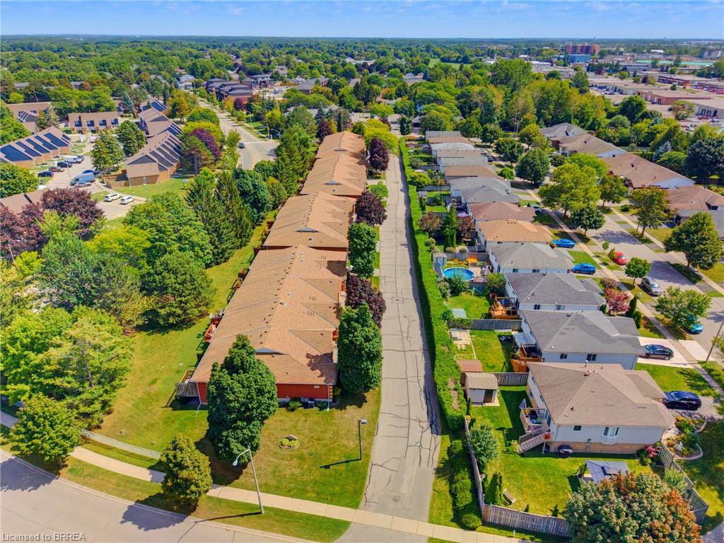 1 Buchanan Crescent 2