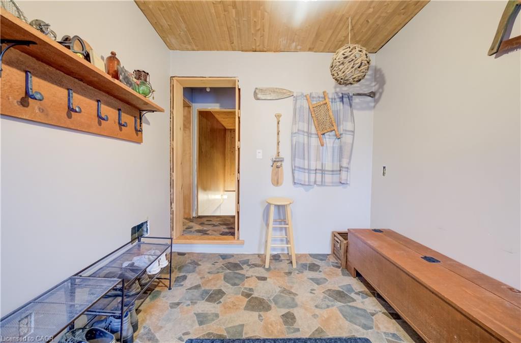 1864 Coronation Boulevard