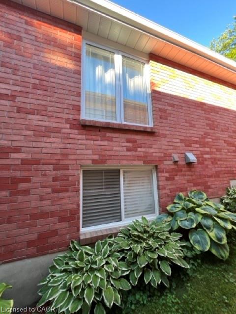 1029 Dina Crescent