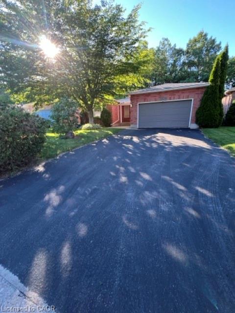 1029 Dina Crescent