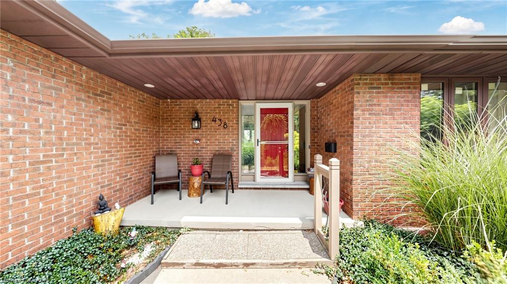 438 Lexington Road