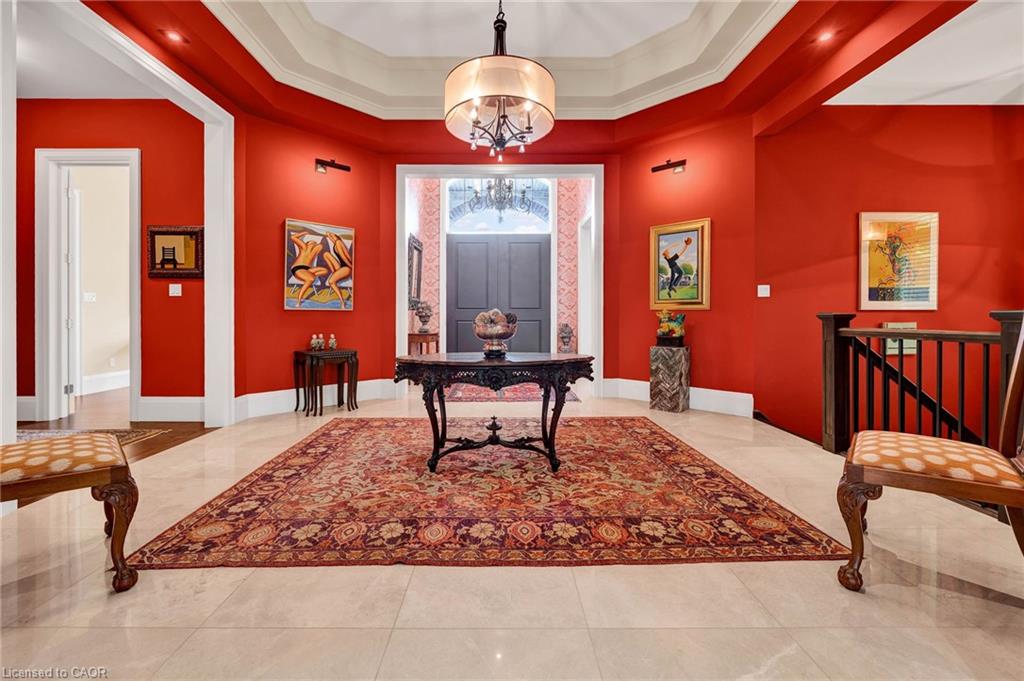 585 Regal Place