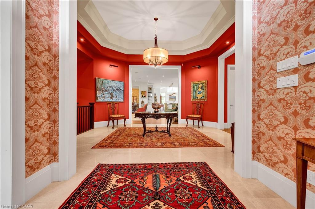 585 Regal Place