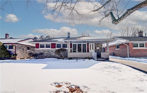 1166 Homuth Avenue Cambridge ON N3H 2C7