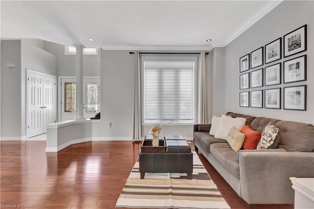 510 Forest Gate Crescent