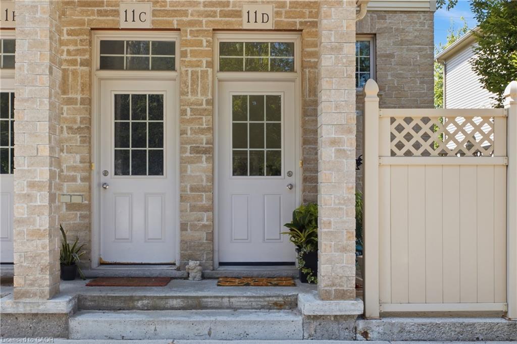 1941 Ottawa Street S D11