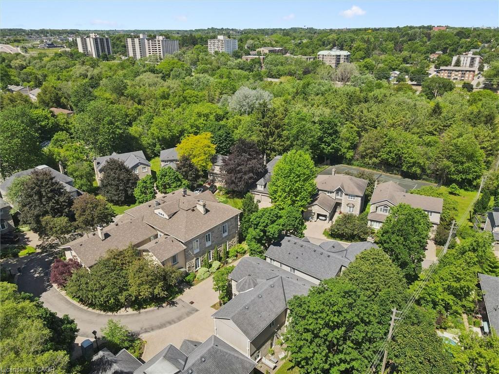 25 Manor Park Crescent 11