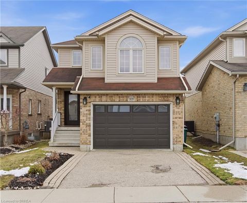 309 Featherstone Crescent Kitchener ON N2R 1Z4