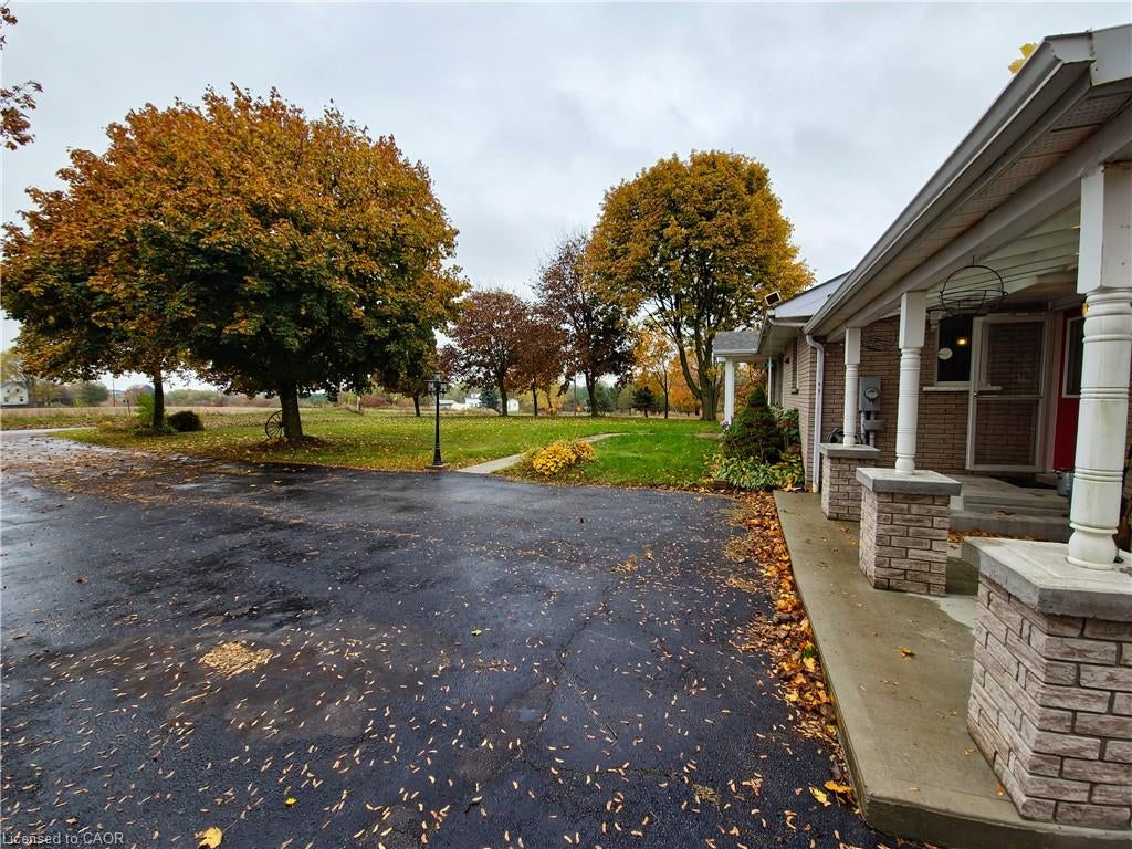17 Cemetery Road