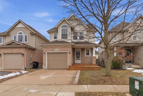 15 Maryann Price Lane Cambridge ON N3C 4K6