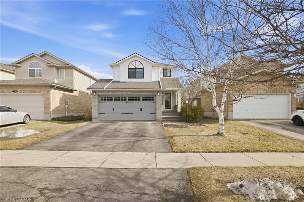 733 Breakwater Crescent