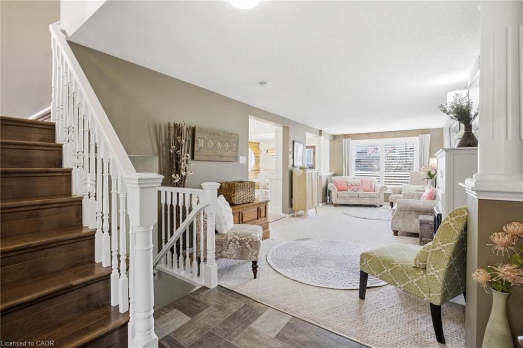 733 Breakwater Crescent