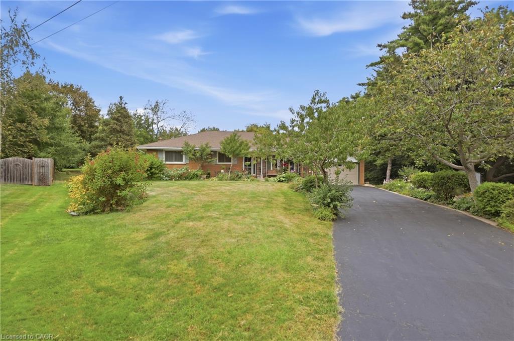 4 Kew Court
