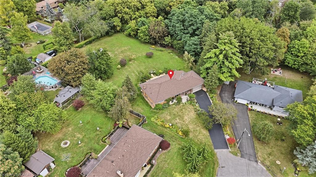 4 Kew Court