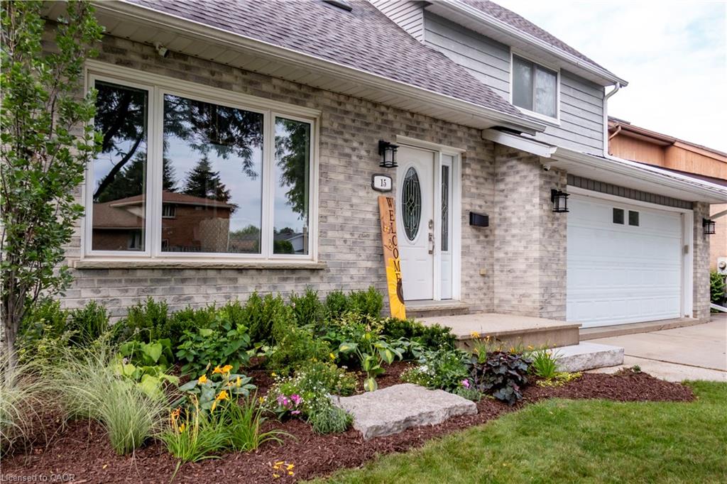 15 Mcleod Court