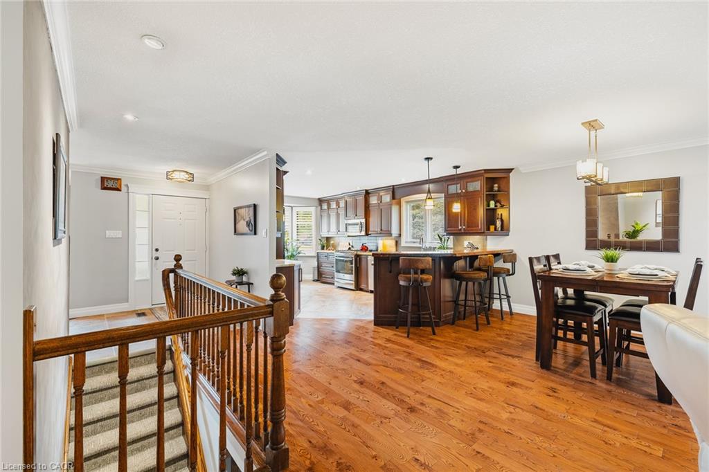 343 George Street N 1