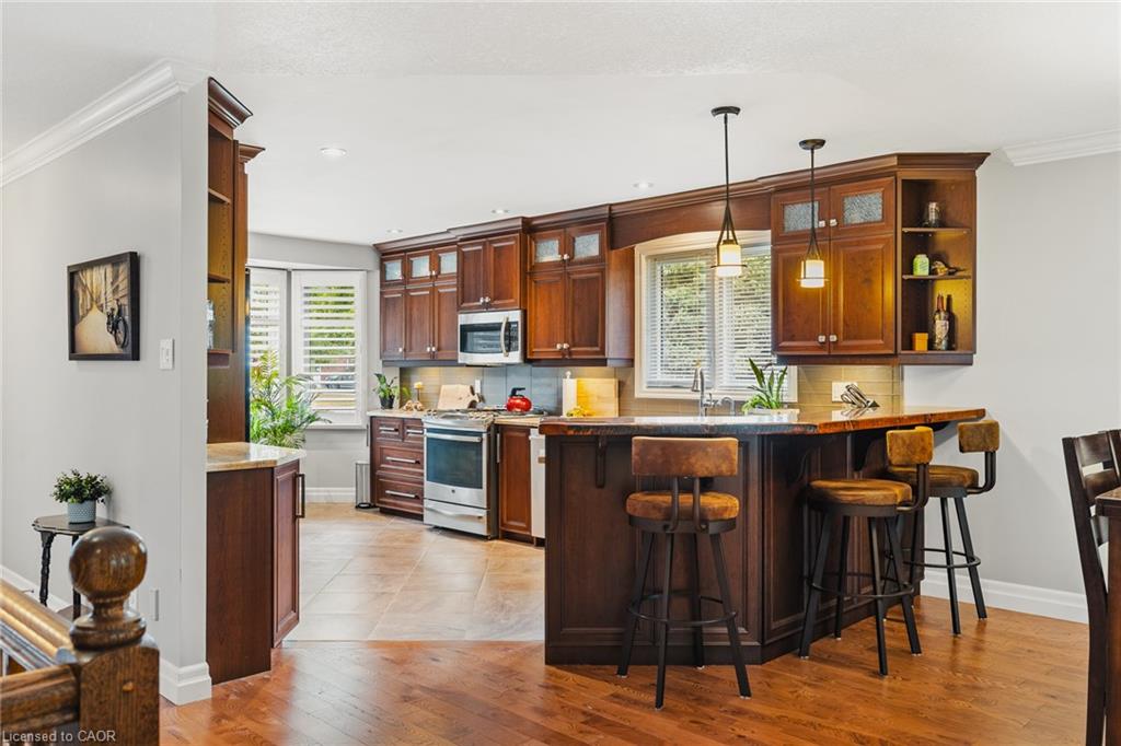 343 George Street N 1