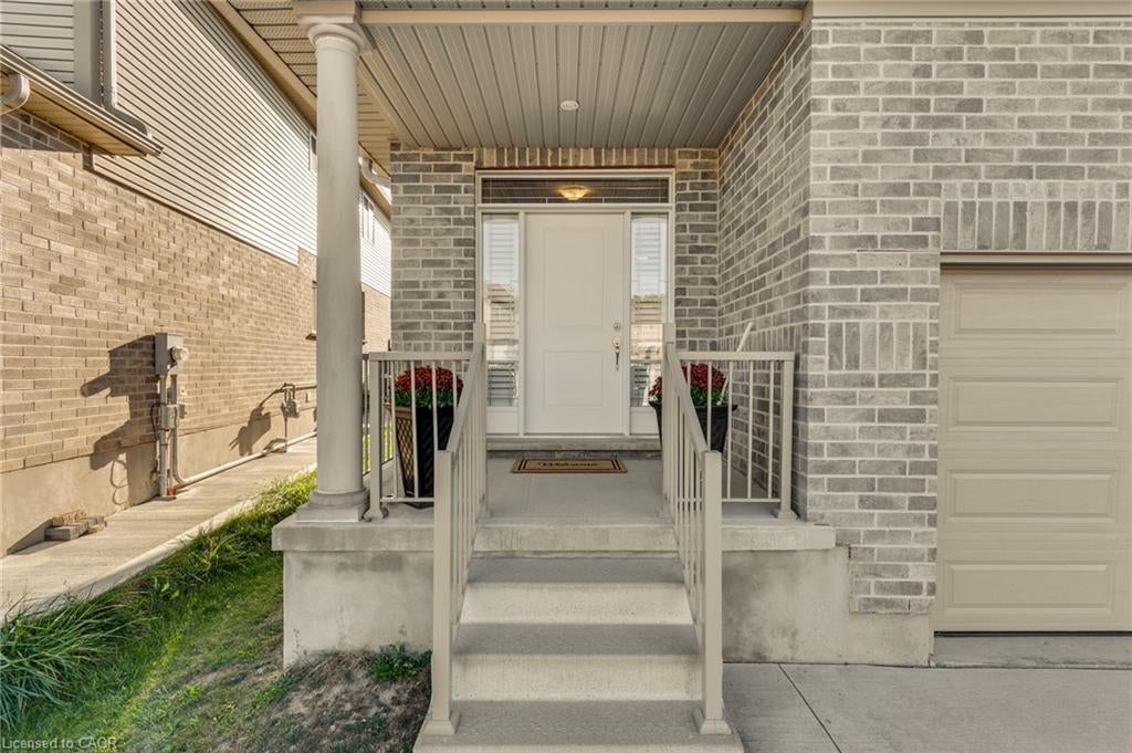 213 Ladyslipper Drive