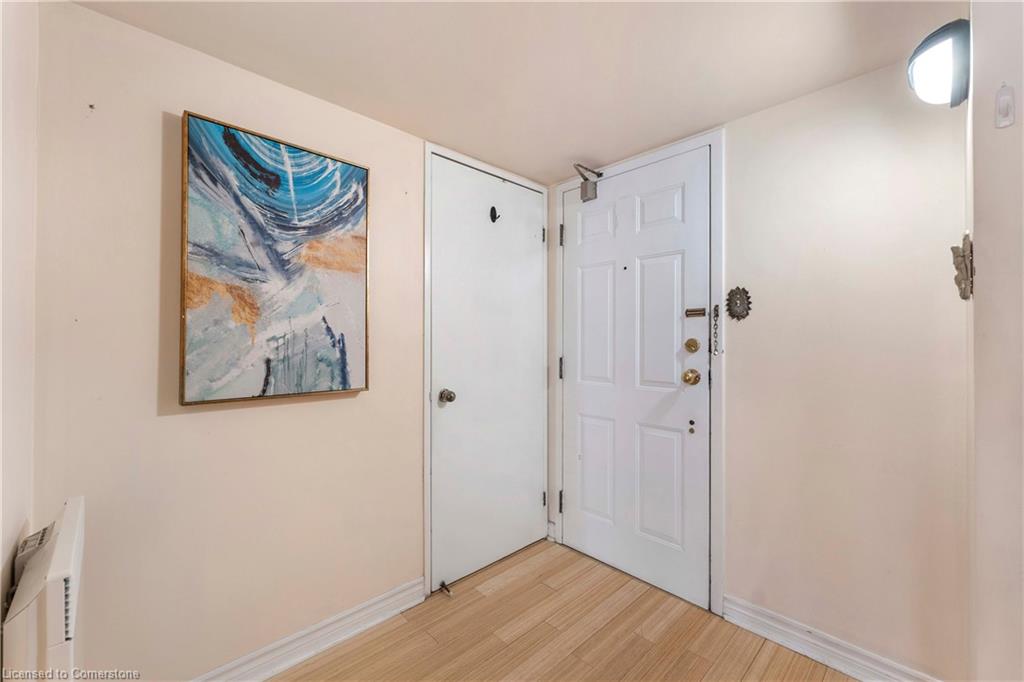 65 Scadding Avenue 811