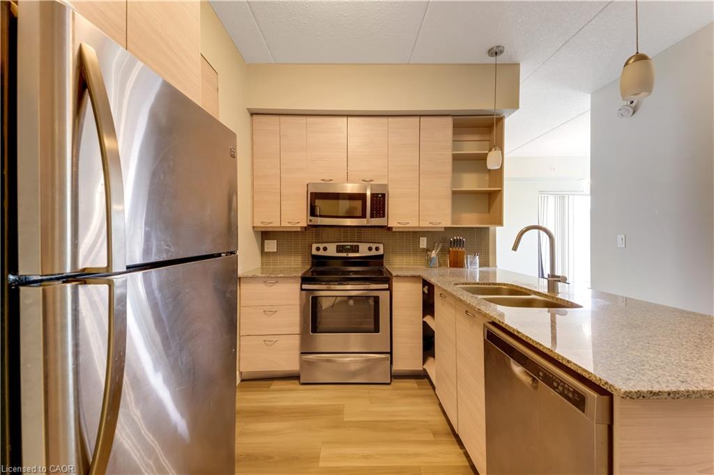 318 Spruce Street 1102