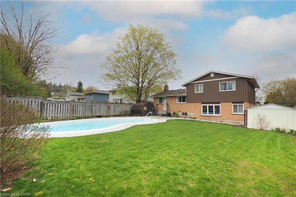 76 Cloverdale Crescent