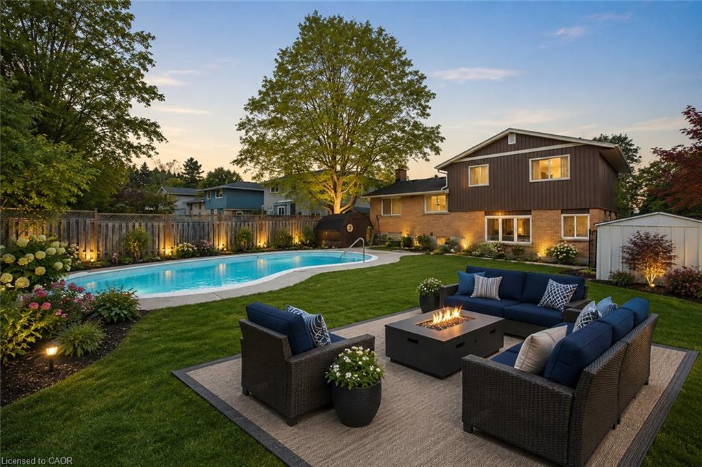 76 Cloverdale Crescent