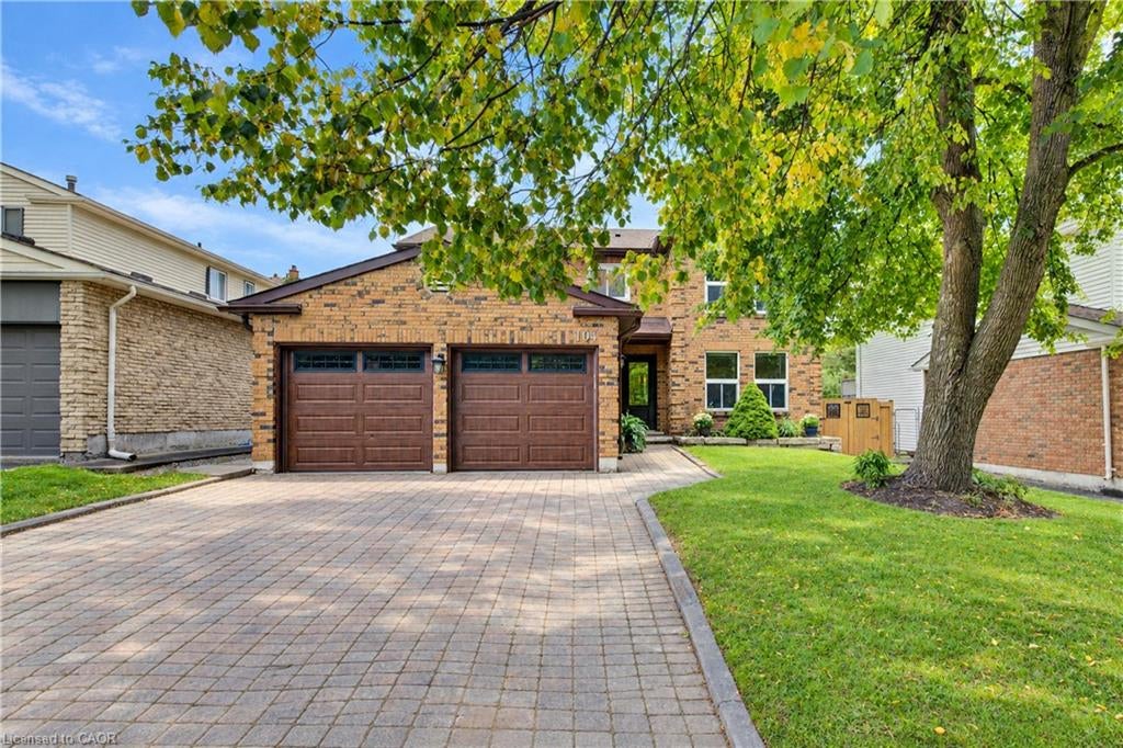 104 Deerwood Crescent