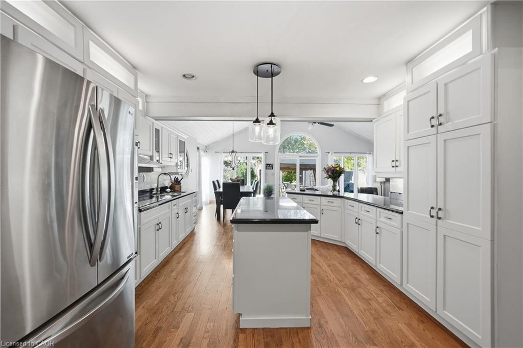 2101 Edinburgh Drive