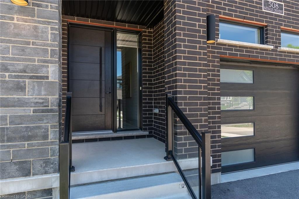 508 Nathalie Crescent