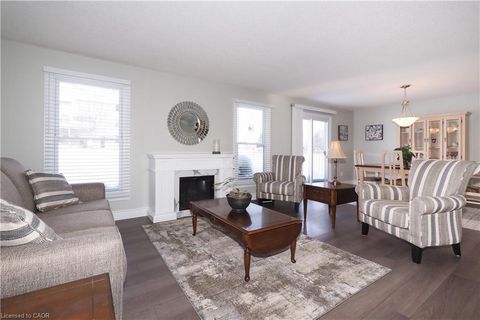 20 Fieldstone Walk New Hamburg ON N3A 2G2