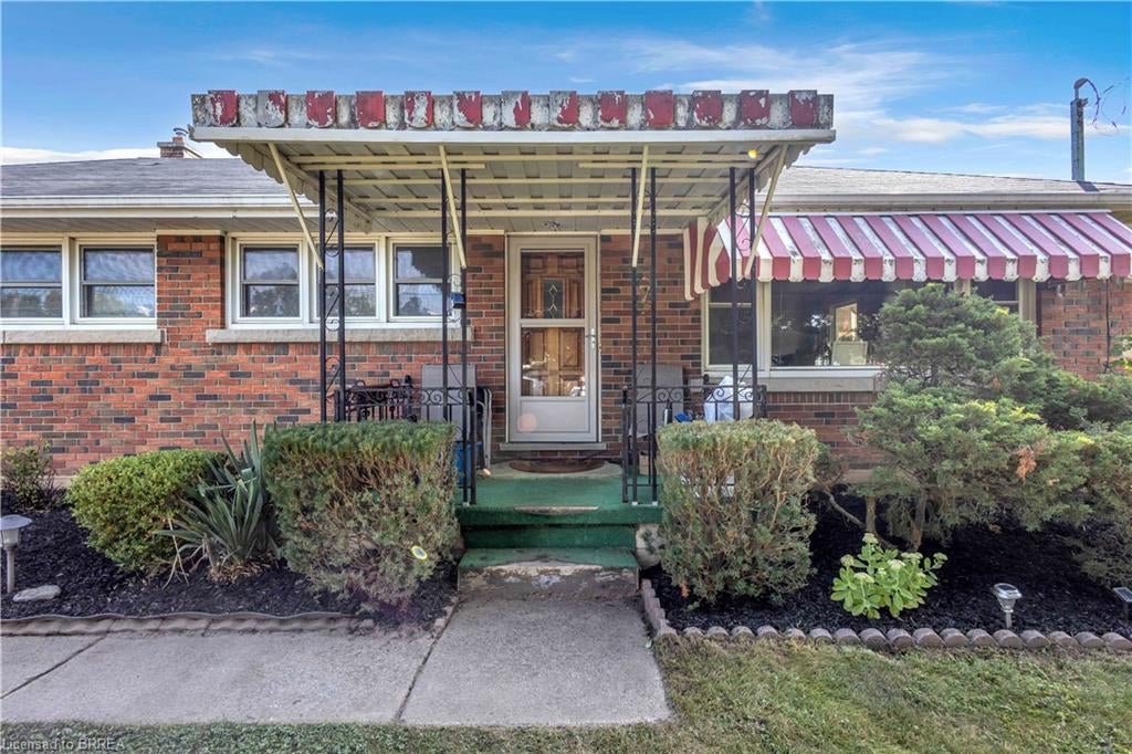 7 Willowdale Street