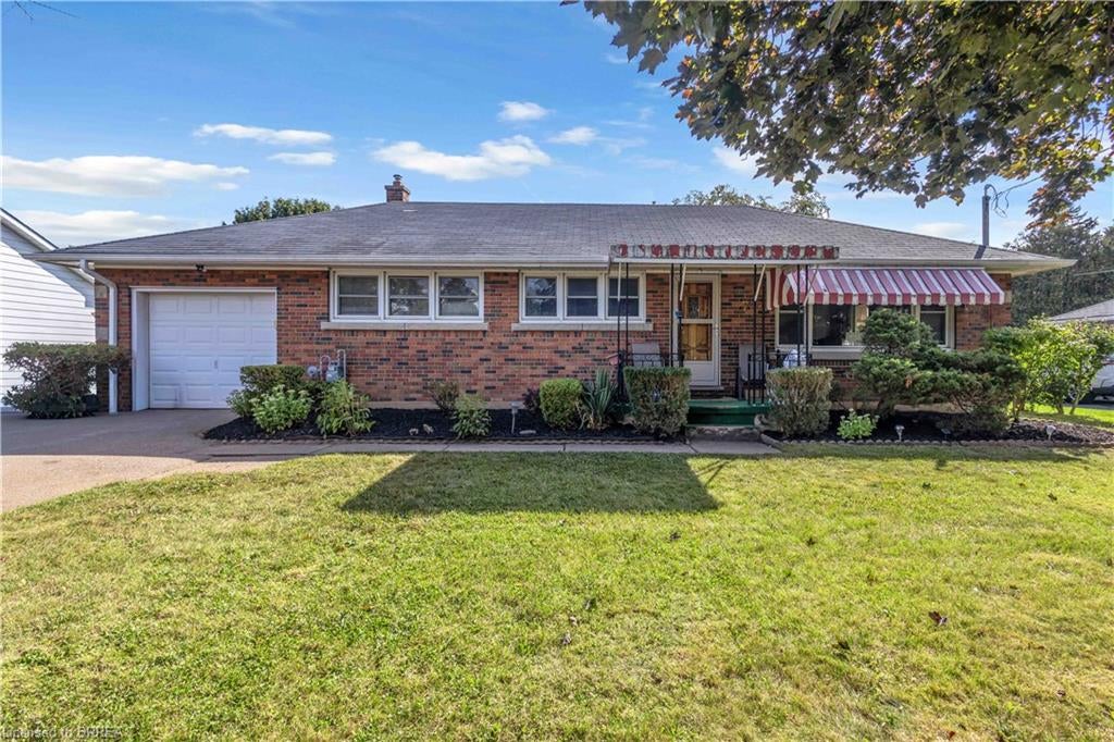 7 Willowdale Street
