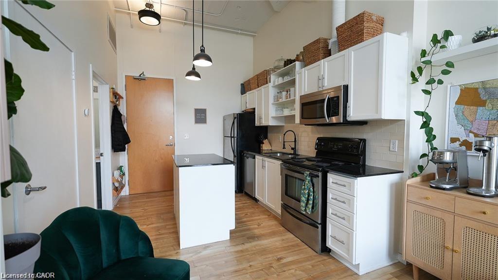 410 King Street W 226