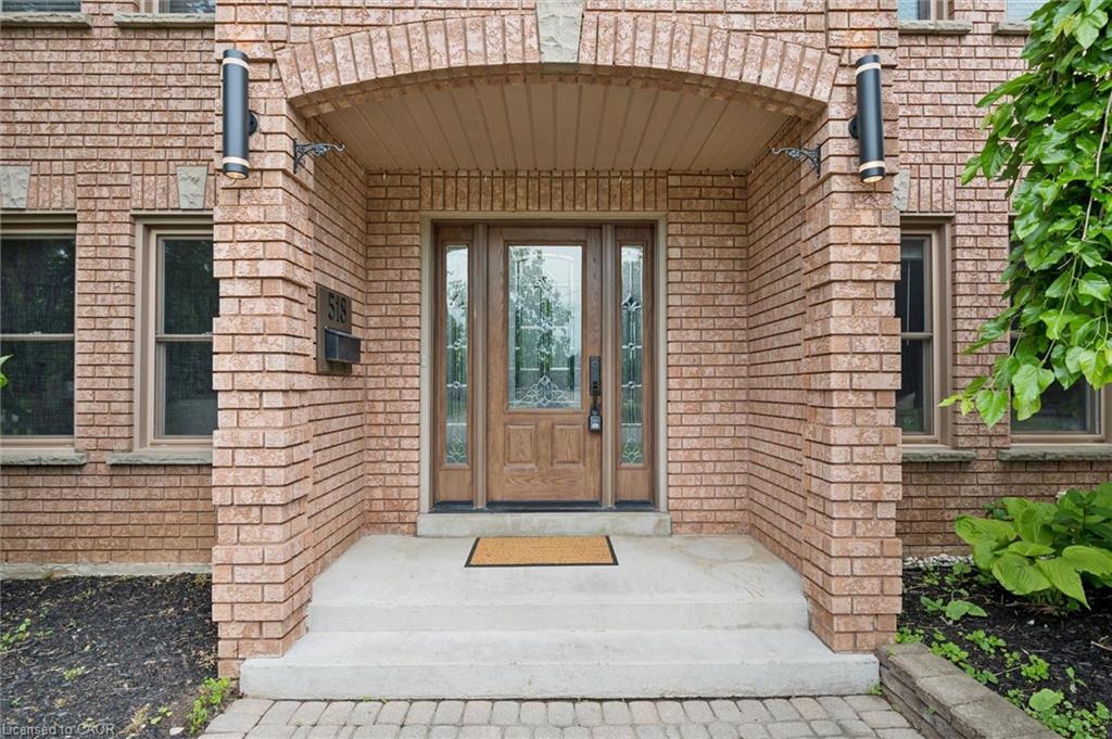 518 Grand Ridge Drive