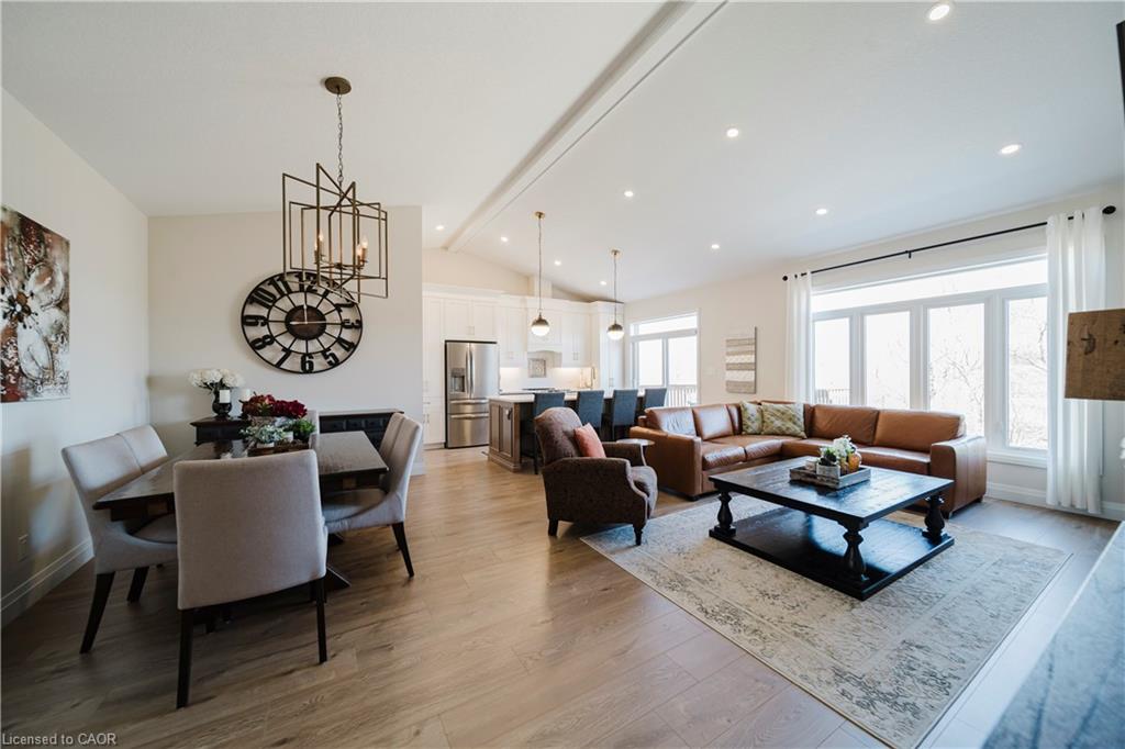 300 Snyder's Road E 12