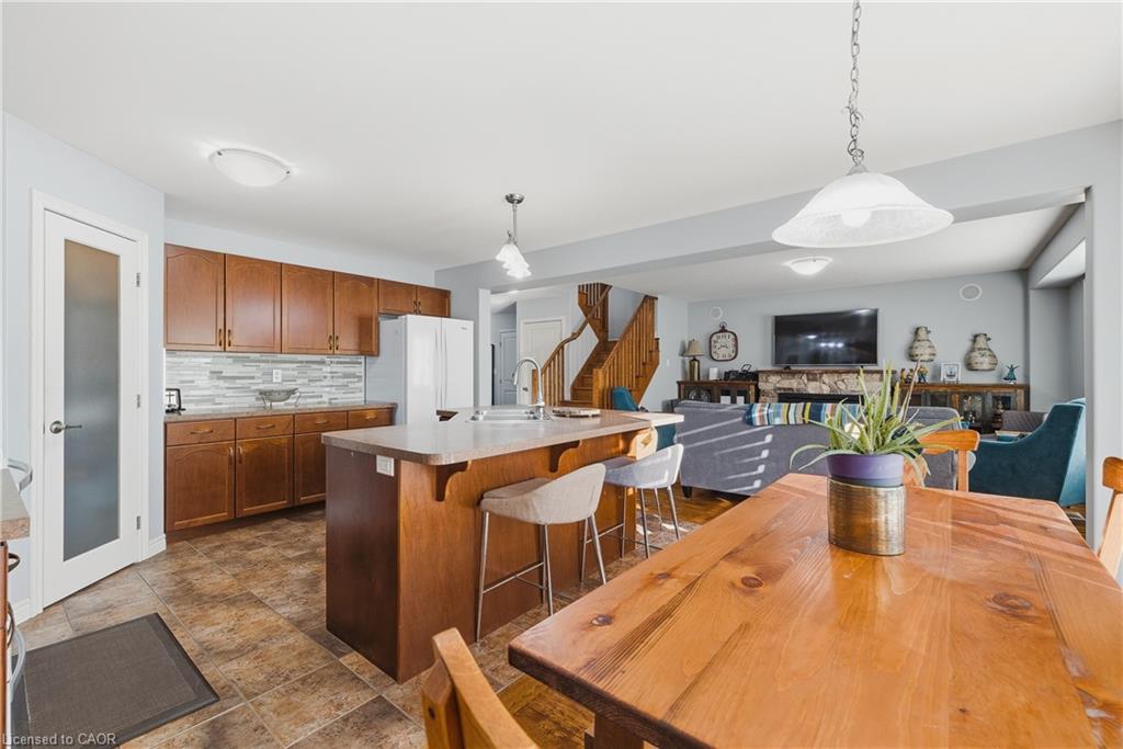 23 Doon Creek Street