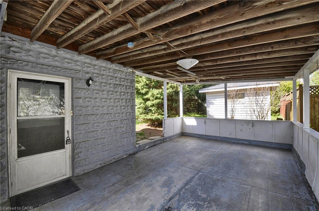 733 Sherring Street