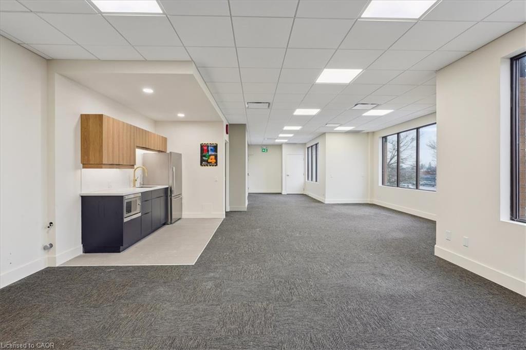 155 Frobisher Drive J202