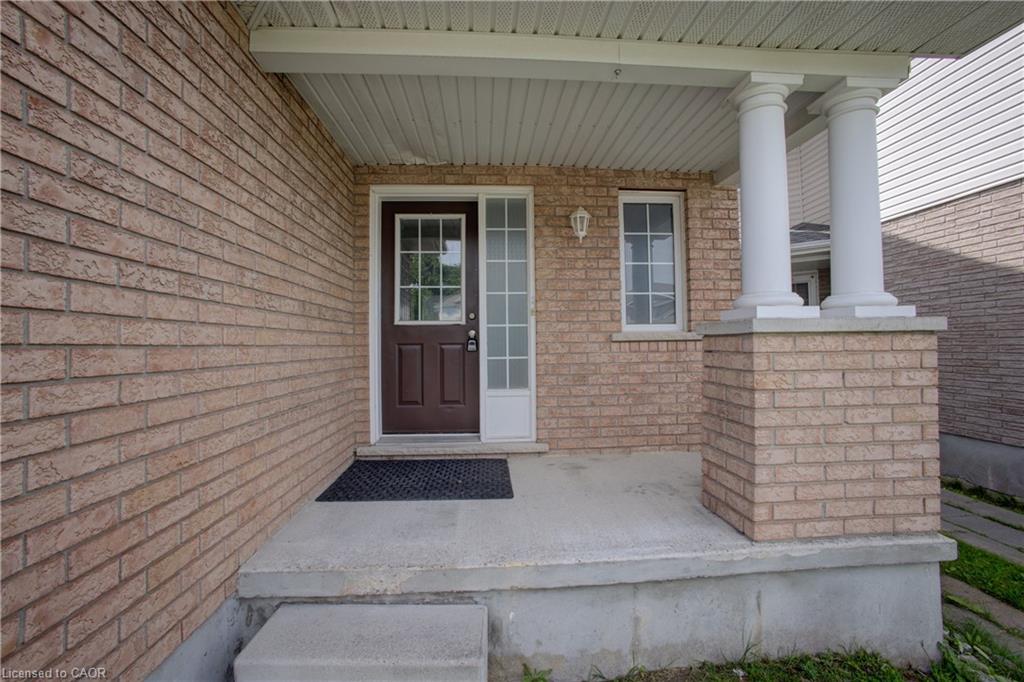 271 Highbrook Crescent