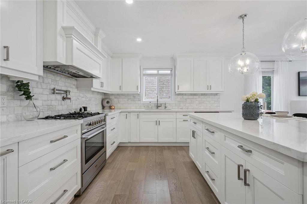 18 Keys Crescent