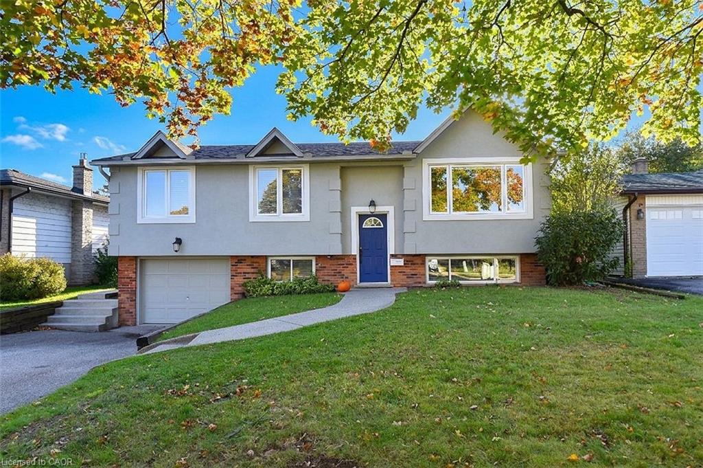 699 Castleguard Crescent