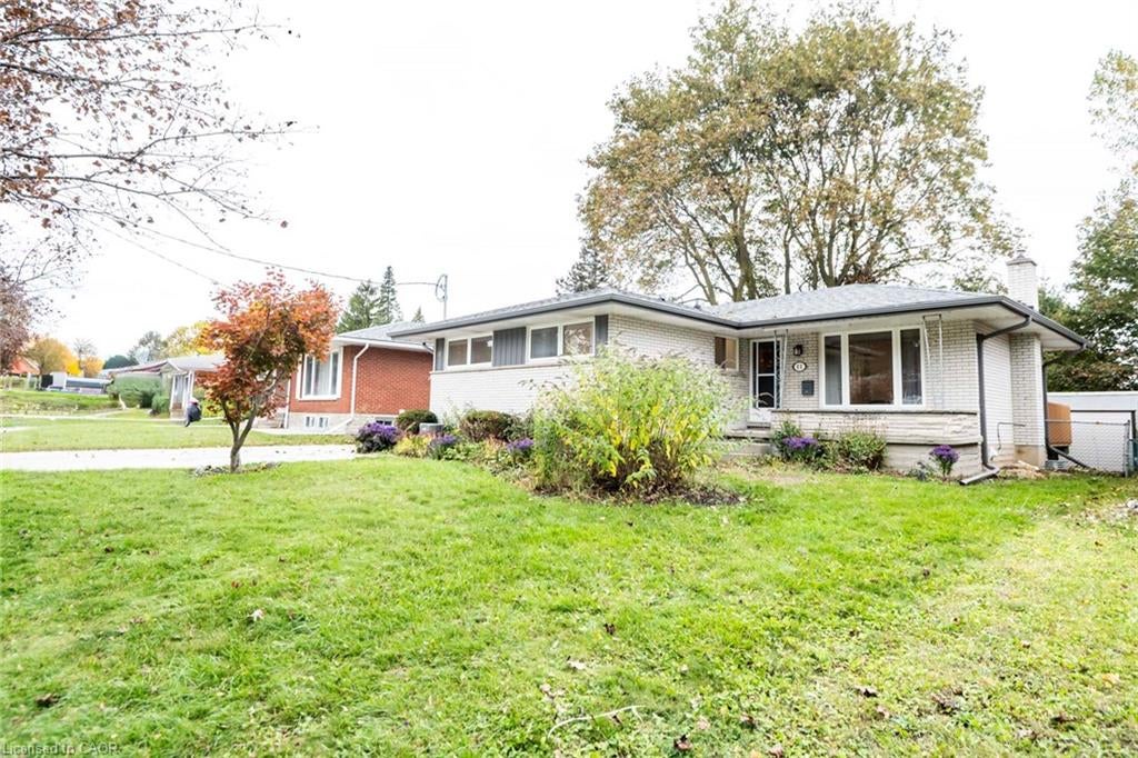 11 Duncairn Avenue