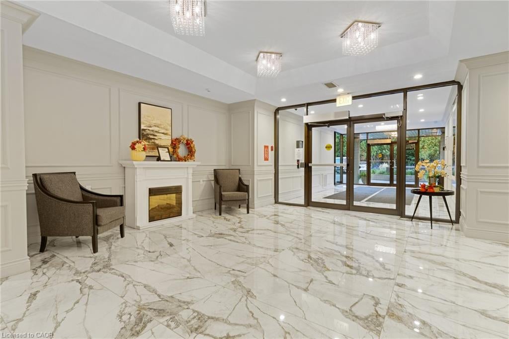 237 King Street W 402